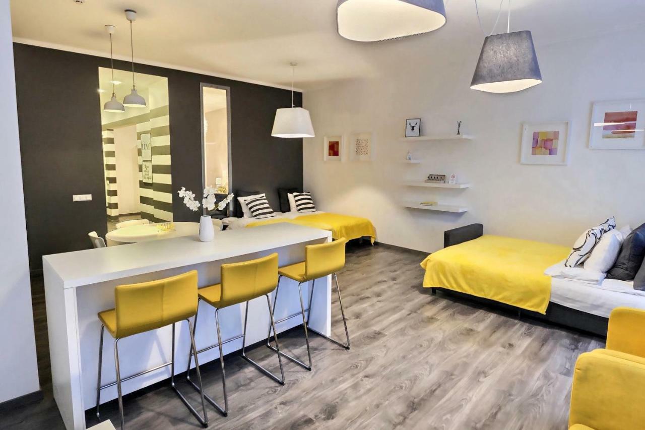 St.Roland Livu Square Apartment Рига Екстериор снимка